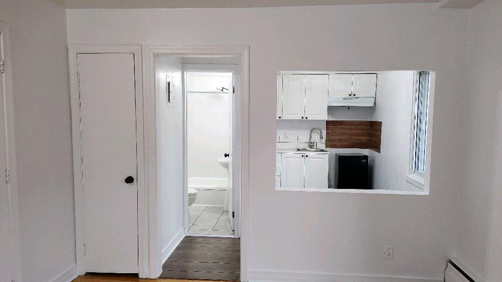 6725 Av. Papineau — photo 1