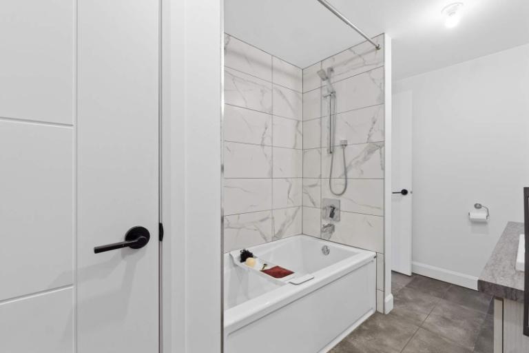 3 CH - 1 SDB - Bécancour - $1,800 /mo 5