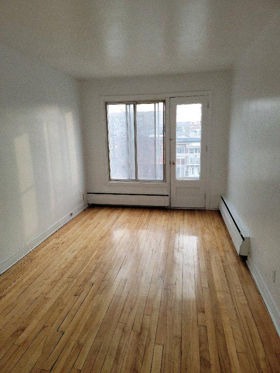 6725 Av. Papineau — photo 3