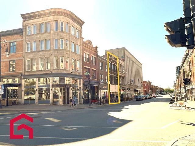 1453 1457 Rue Notre-Dame Centre — photo 2
