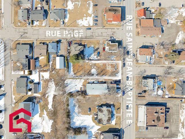 94 Rue St-Jean-Baptiste E. — photo 3