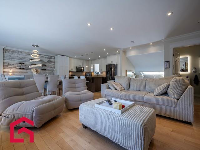 1360 Rue Chantovent — photo 3