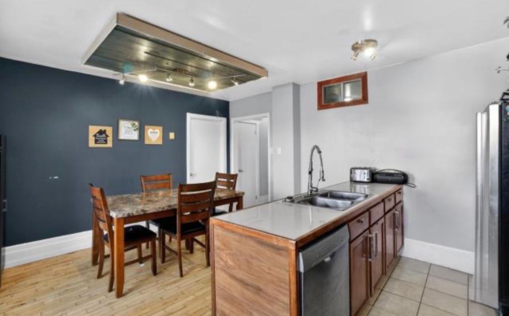 5361 Rue de Verdun, Montréal, QC, Canada — photo 3