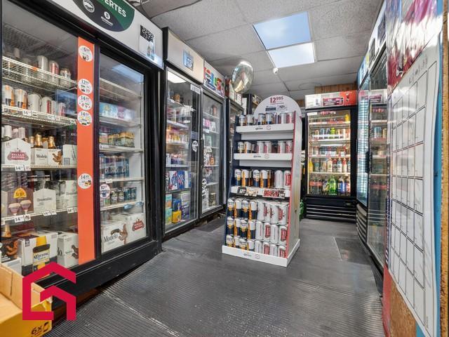 2498Z Boul. De Maisonneuve E. — photo 3