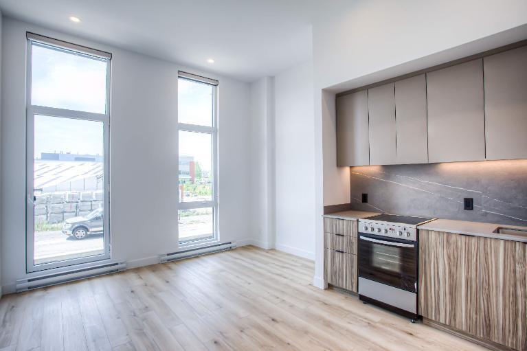 Studio - Outremont - $1,435 /mo 2