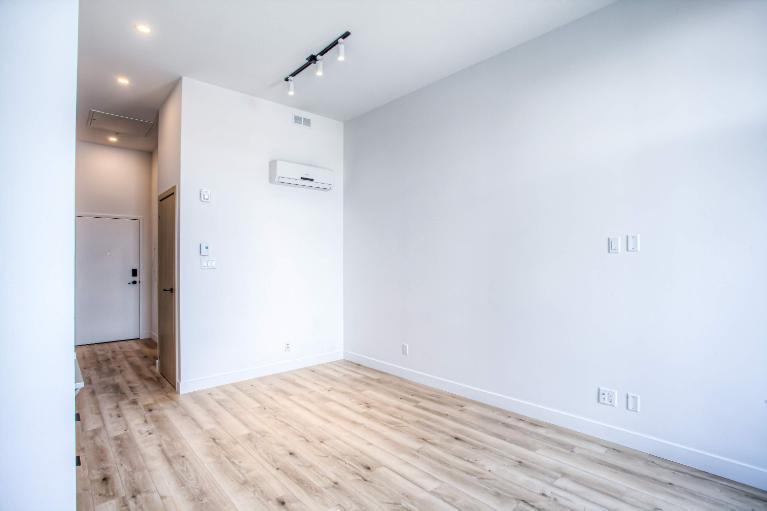 Studio - Outremont - $1,435 /mo 3