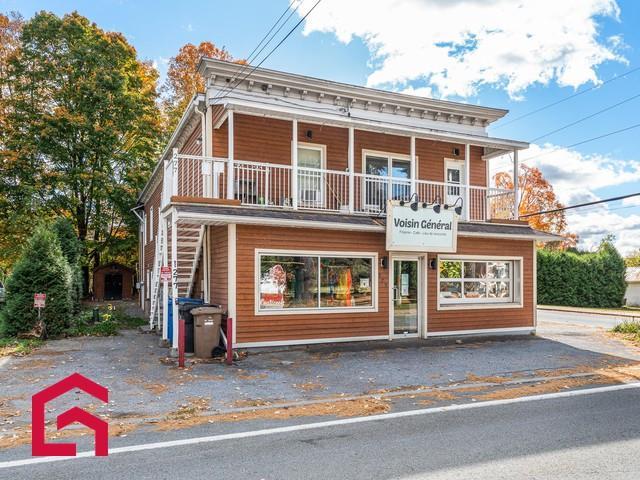 275 277 Av. des Érables — photo 2