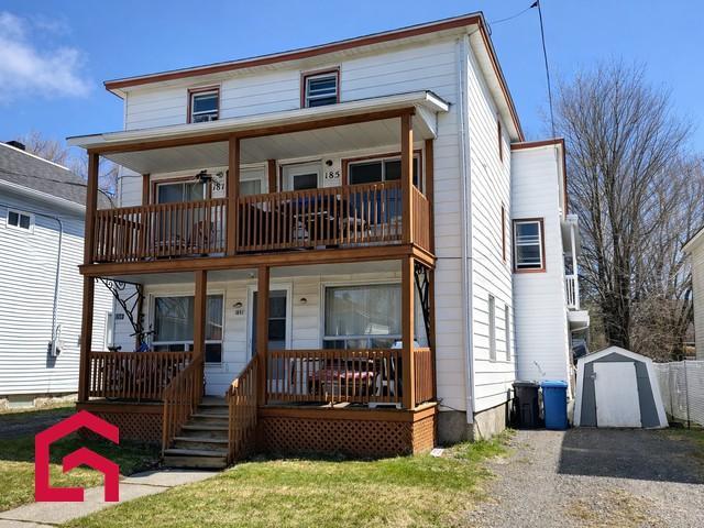 185 189 Rue Court — photo 1