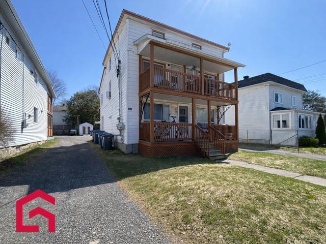 185 189 Rue Court — photo 2