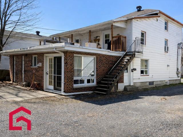 185 189 Rue Court — photo 3