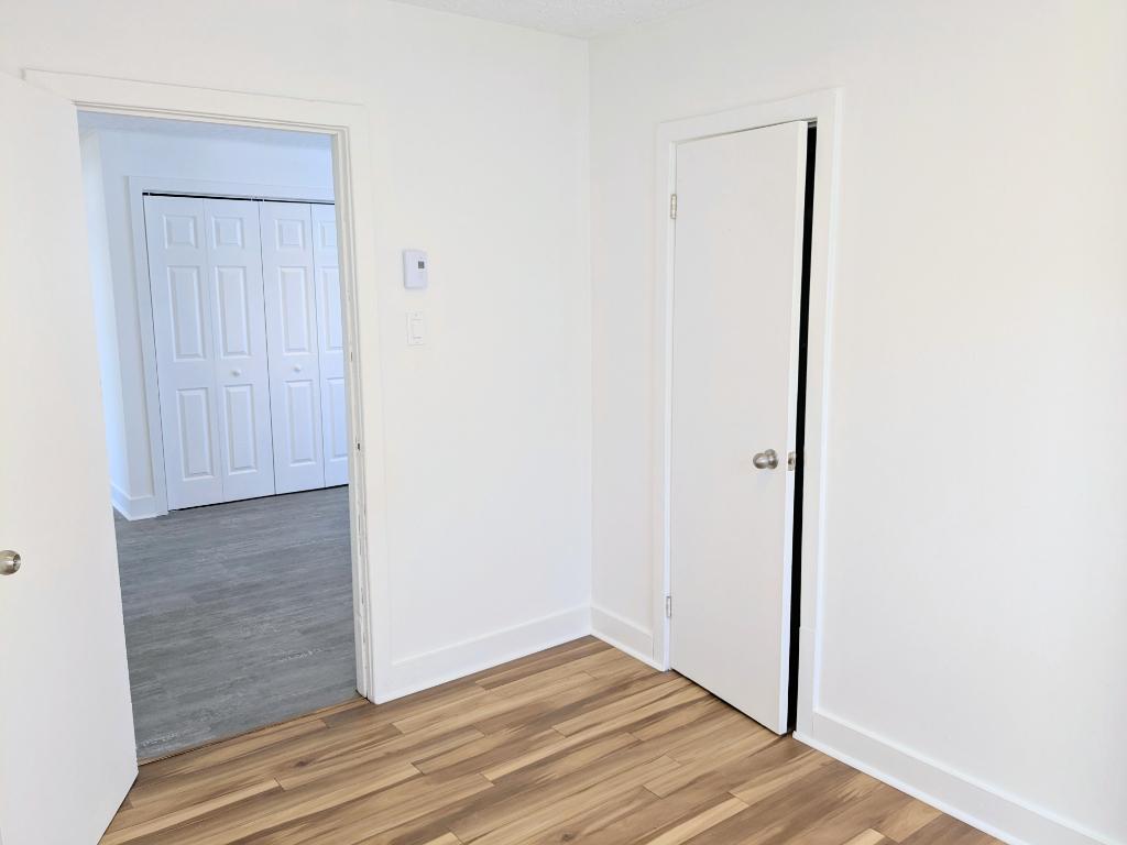 6 1/2 Rénové dans le quartier Ste-Marguerite (Animaux acceptés) 5