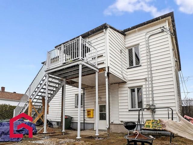 100 102 Rue Comtois — photo 3