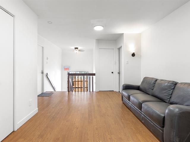 4433 Rue des Lierres — photo 3