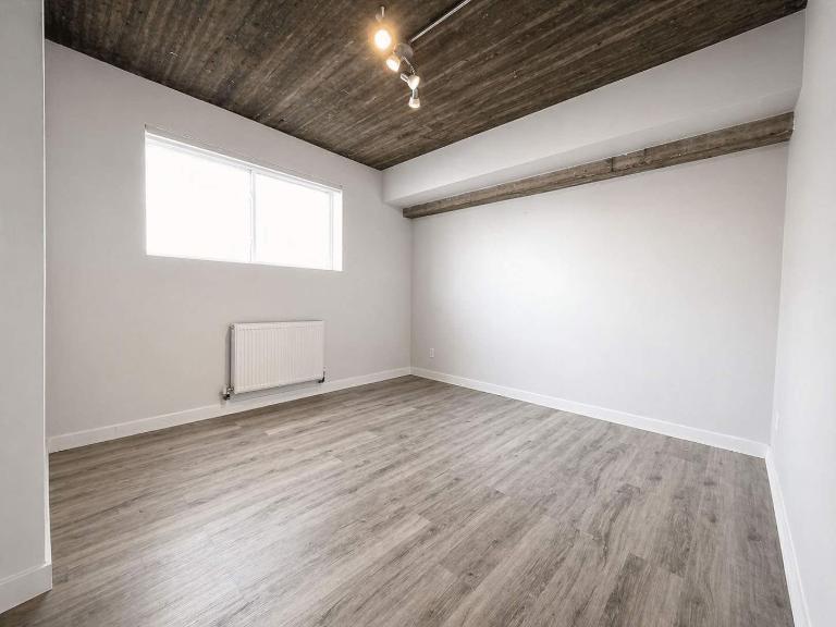3 CH - 1 SDB - Montréal - $2,250 /mo 4