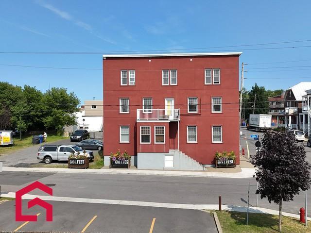 51 59E Rue de la Reine — photo 2