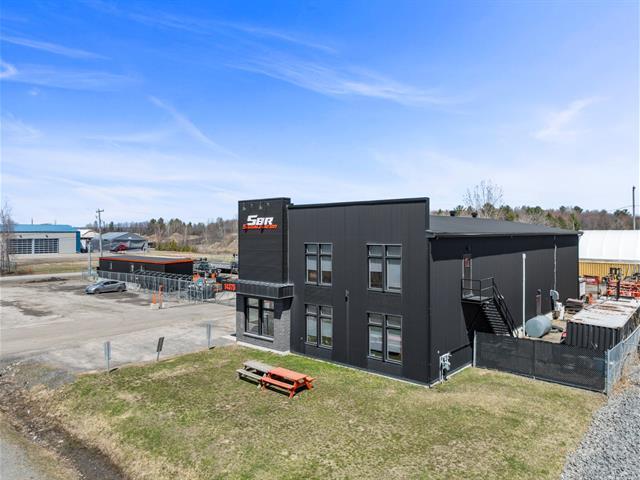 14375 Rue Rolland-Desjardins — photo 2