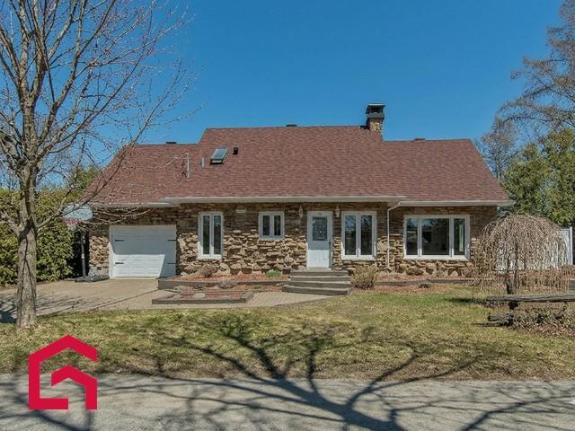 81 25e Avenue — photo 1