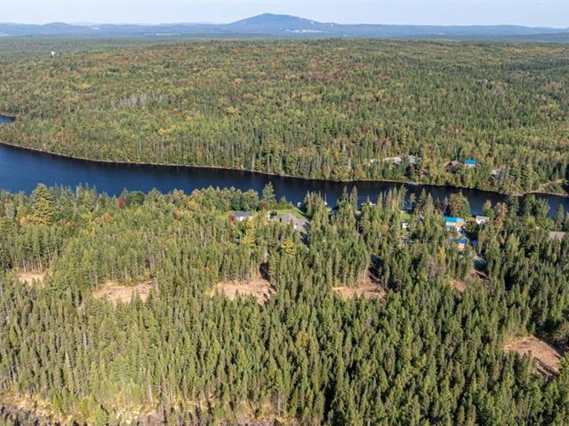 Grand Lac St-François, Lambton en Estrie. Wow! Rareté, superbe terrain vacant bâtissable de 49 402 pi.ca. ACCÈS et DROIT DE QUAI au lac à proximité. — photo 3