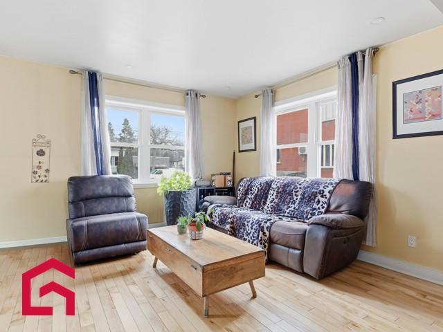 3188 Av. Hector — photo 3