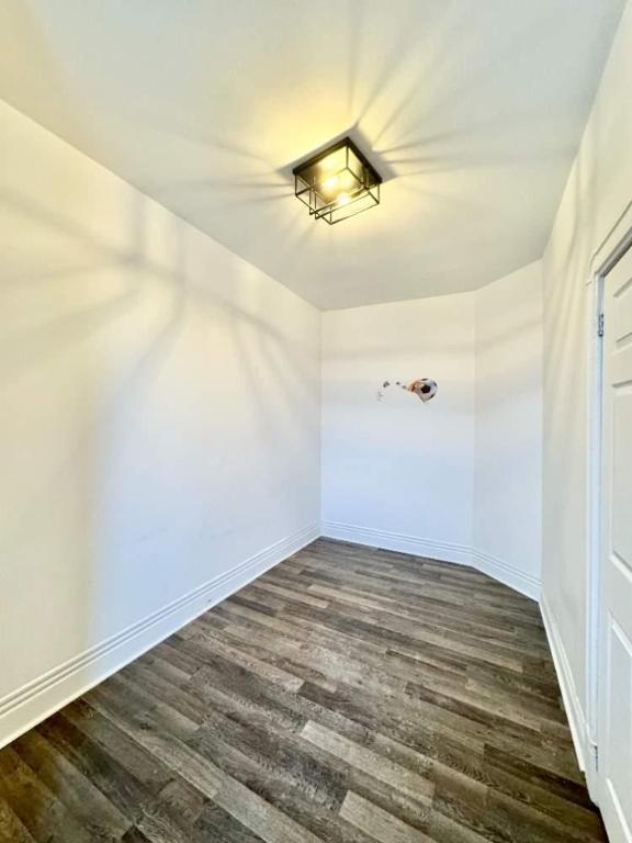 3 CH - 1 SDB - Montréal - $1,750 /mo 5