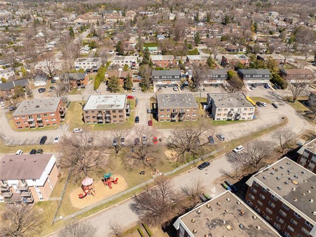 222 Rue de Pierrefontaine — photo 2