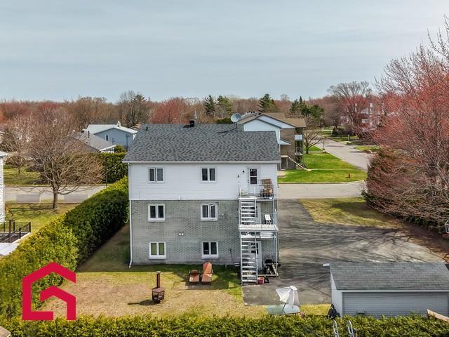 484 488 Rue Joseph-Elzéar-Bernier — photo 3