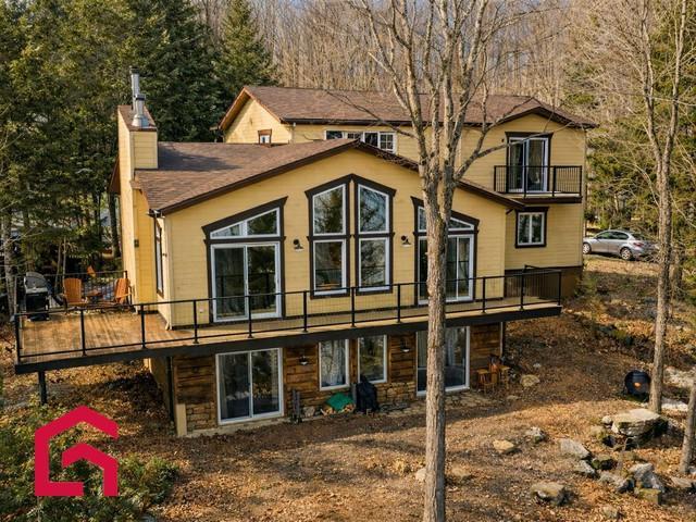 2322 Ch. du Tour-du-Lac — photo 1