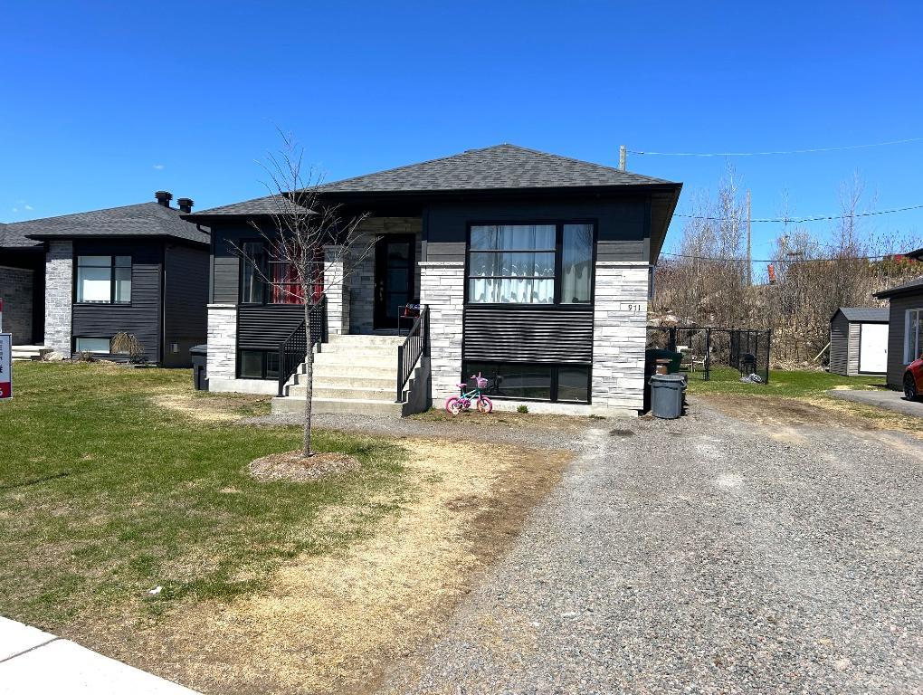 971 Rue du Faubourg #969, Saint-Jérôme, QC J5L 0H9, Canada — photo 3