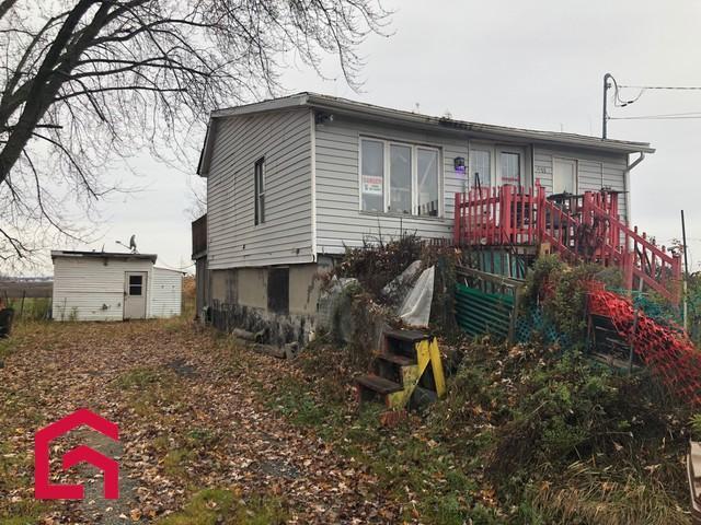 455Z Ch. de St-Robert — photo 3