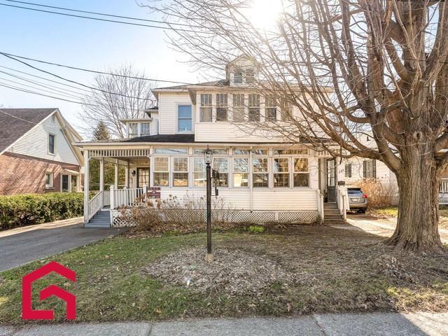 223 225 Rue James — photo 2