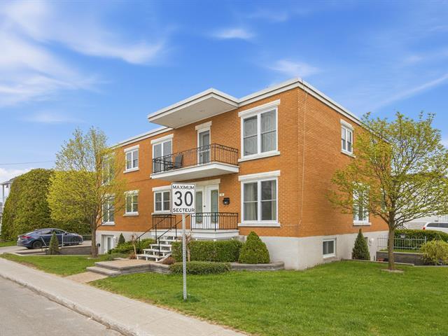 755 795 Rue Brunette O. — photo 1