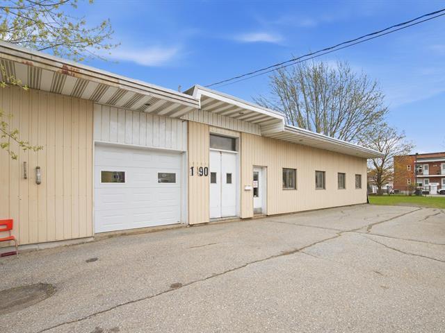 1390 Av. De La Bruère — photo 1