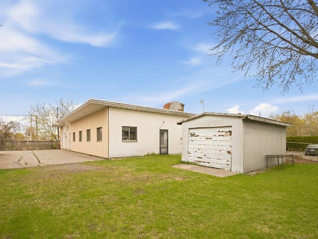 1390 Av. De La Bruère — photo 2