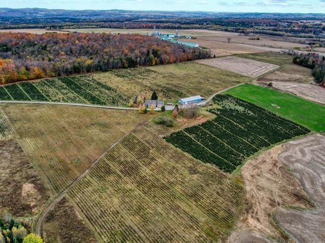 5825Z Ch. Therriault — photo 1