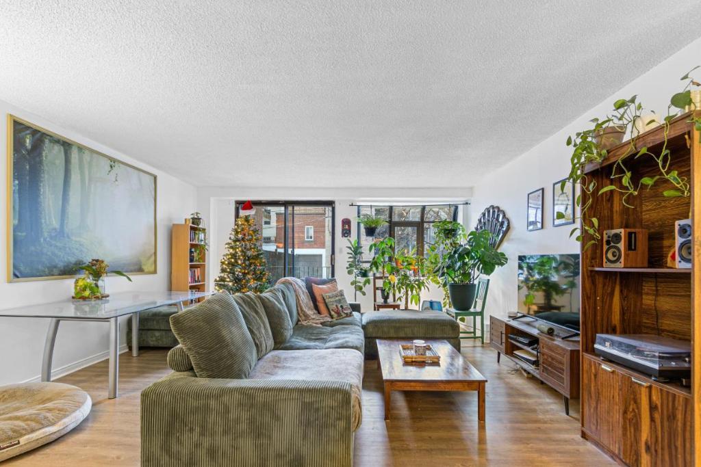 3470 Rue Durocher app 101, Montréal, QC, Canada — photo 2