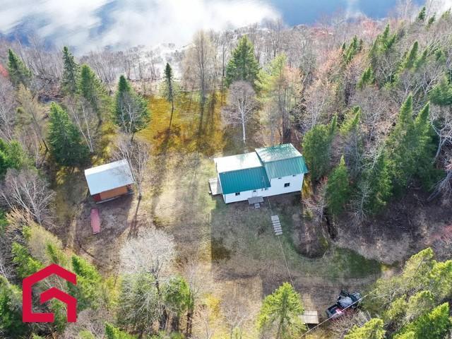 1025 Ch. de l'Aubépine — photo 2