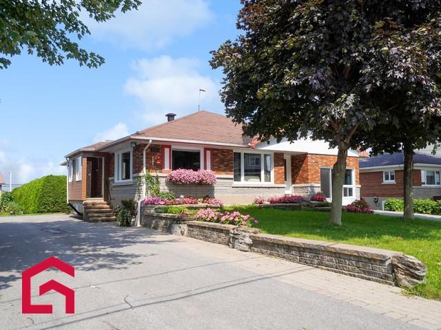 765 Ch. du Bord-de-l'Eau — photo 1