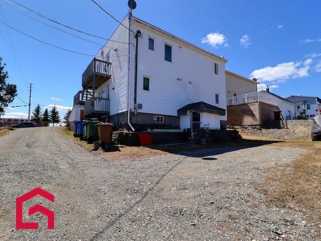 430 10e Avenue — photo 2