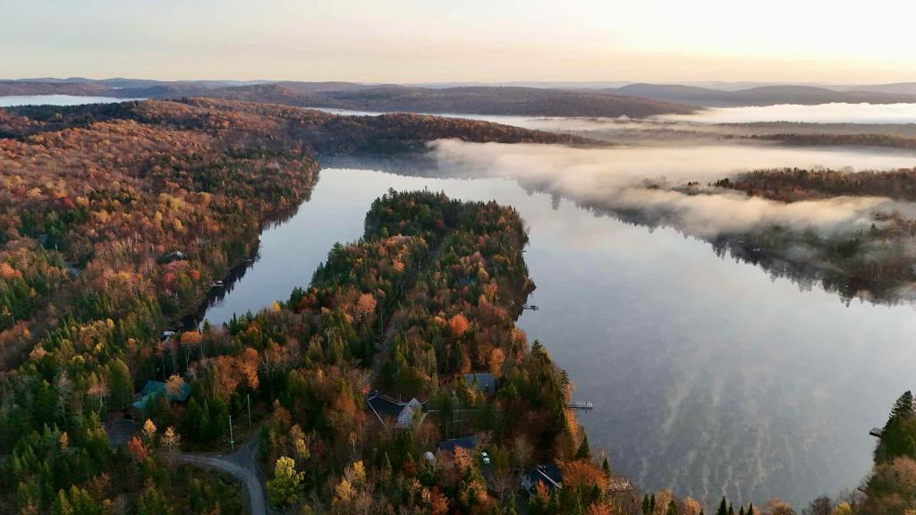 130 Chemin du Lac Veillette, Mékinac, QC, Canada — photo 2