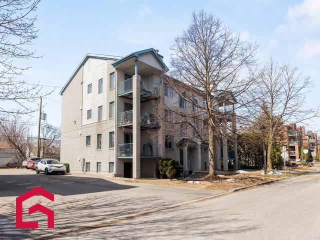 158 Av. du Manoir — photo 3