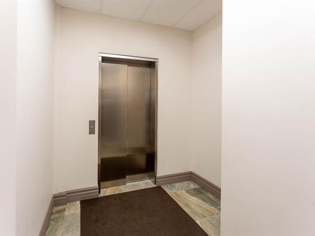 1027, App. 207 — photo 2
