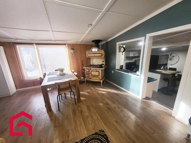 2405, App. 182 — photo 2
