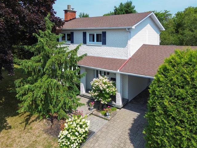 210 Rue Farwell — photo 1