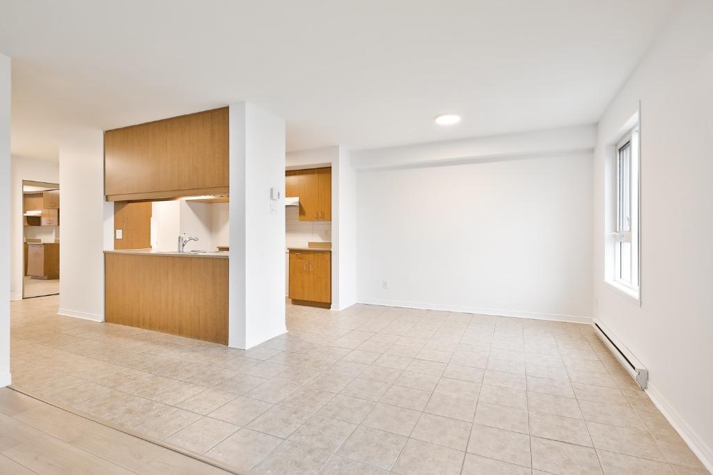 5 1/2 SAINT-BASILE-LE-GRAND adjacent SAINT-BRUNO-DE-MONTARVILLE 3
