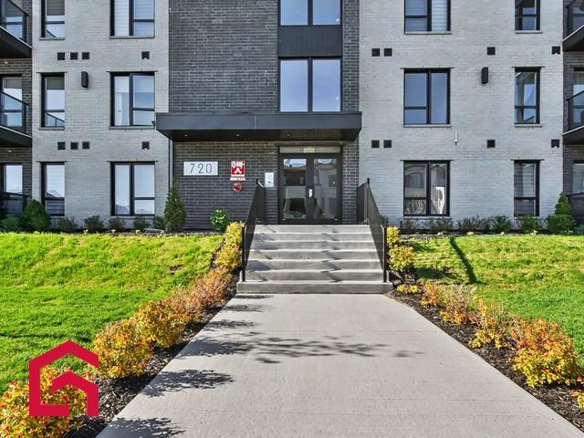720, App. 202 — photo 2