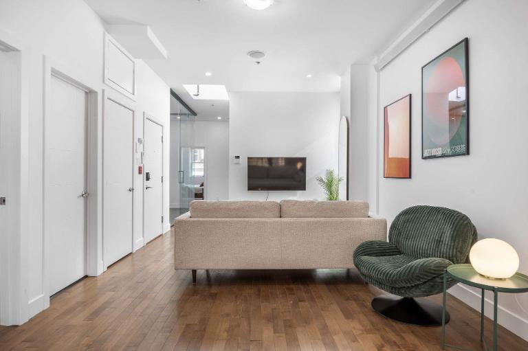 3414 Rue Stanley — photo 3
