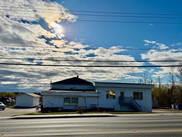 1430 1434 Av. du Pont S. — photo 1