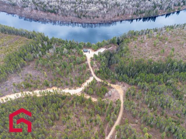 Terrain — photo 2