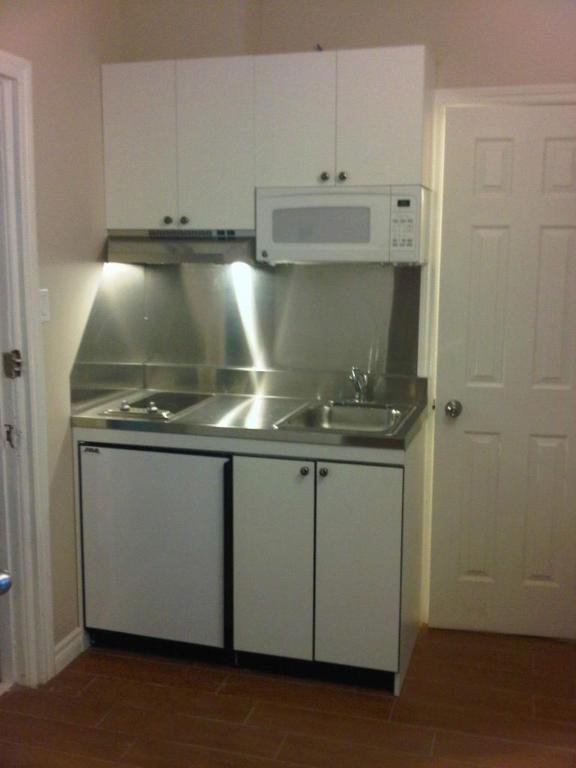 3530 Durocher — photo 2