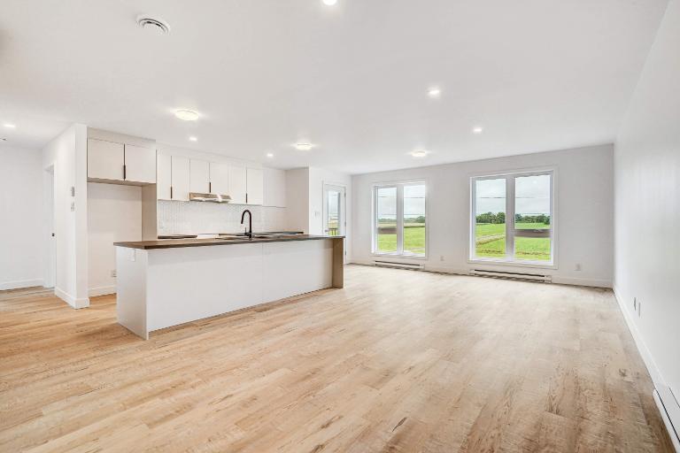 2055 Chemin Ridge — photo 1